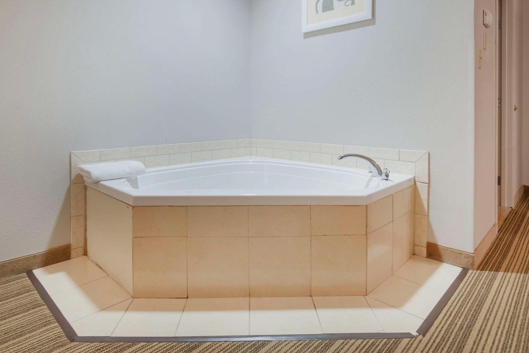 Country Inn & Suites By Radisson, Columbia, Mo Екстериор снимка