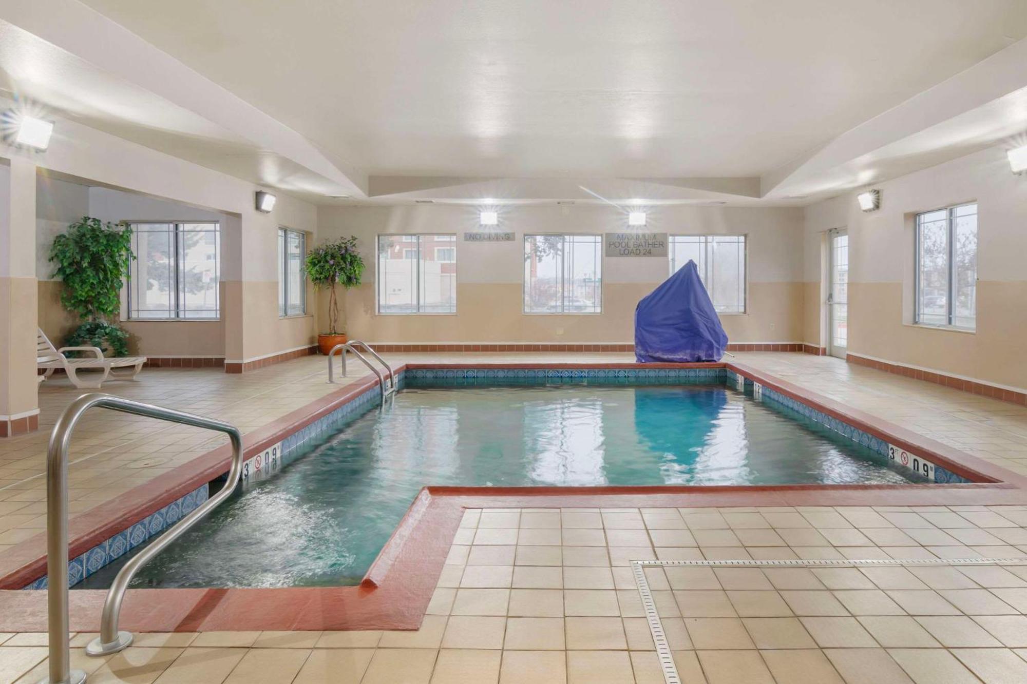 Country Inn & Suites By Radisson, Columbia, Mo Екстериор снимка