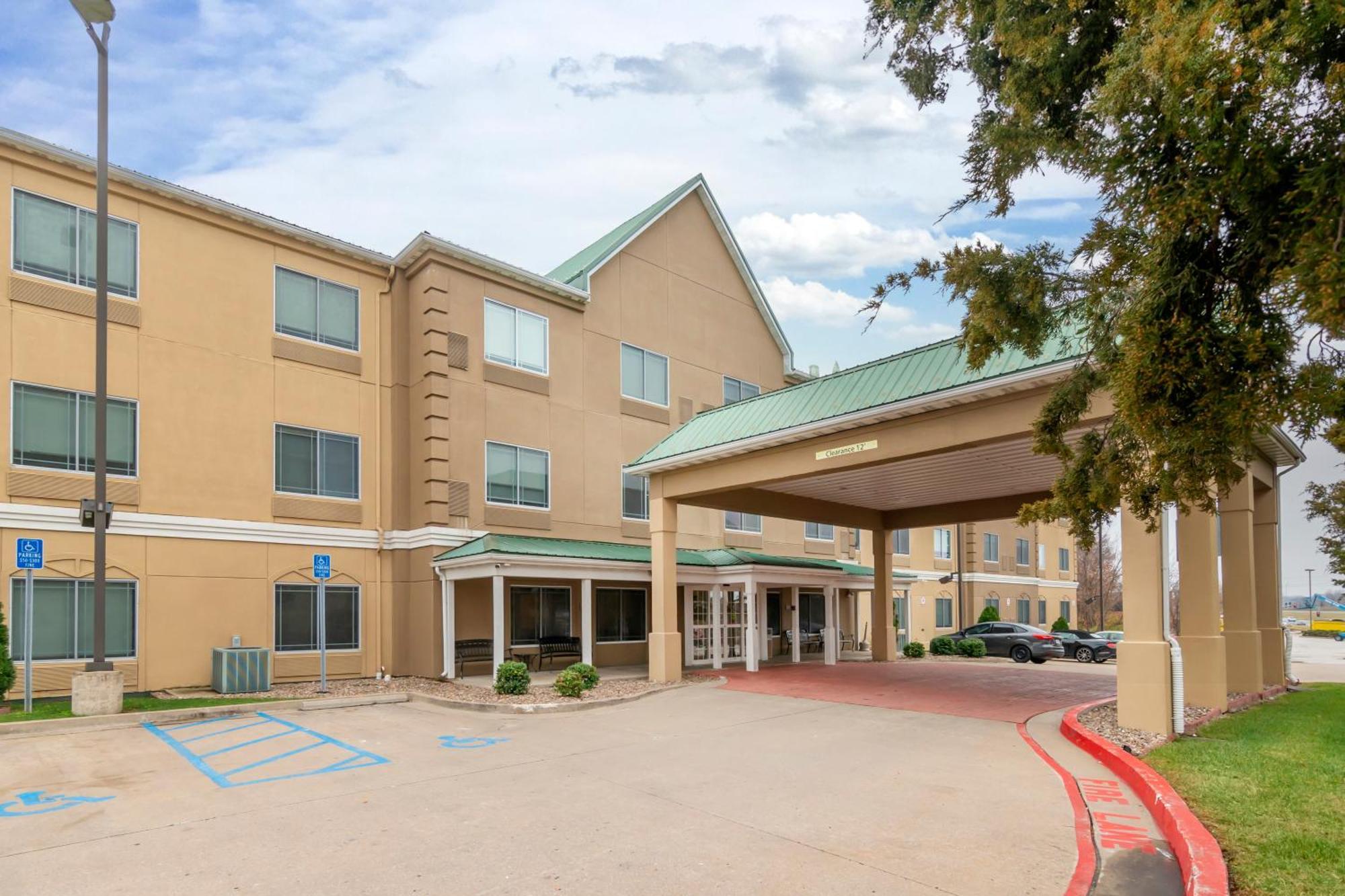 Country Inn & Suites By Radisson, Columbia, Mo Екстериор снимка